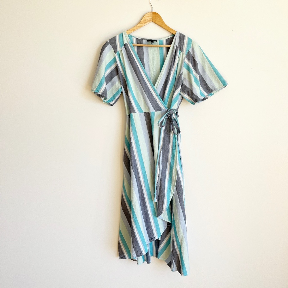 Bobeau Summer Spring Wrap Dress - Size L